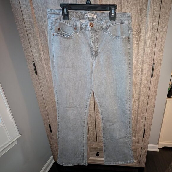 *3 FOR $9* Lee Slender Secret Lower On The Waist Mid Rise Straight Leg Jean pant - Picture 1 of 3